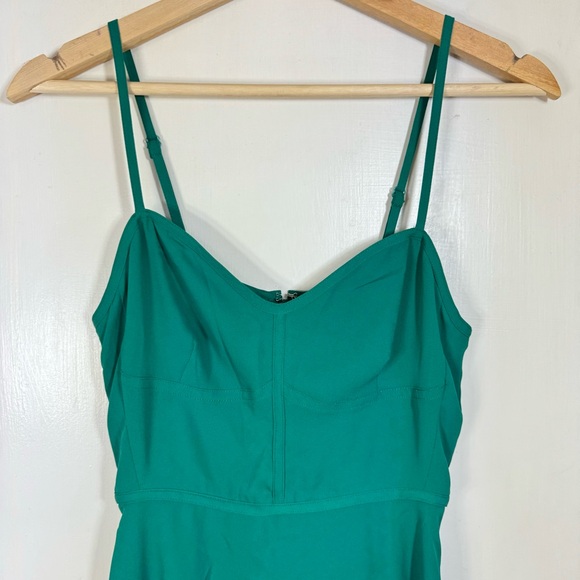 Aritzia Sunday Best Lipinski Fit and Flare Skater Dress - Picture 4 of 8